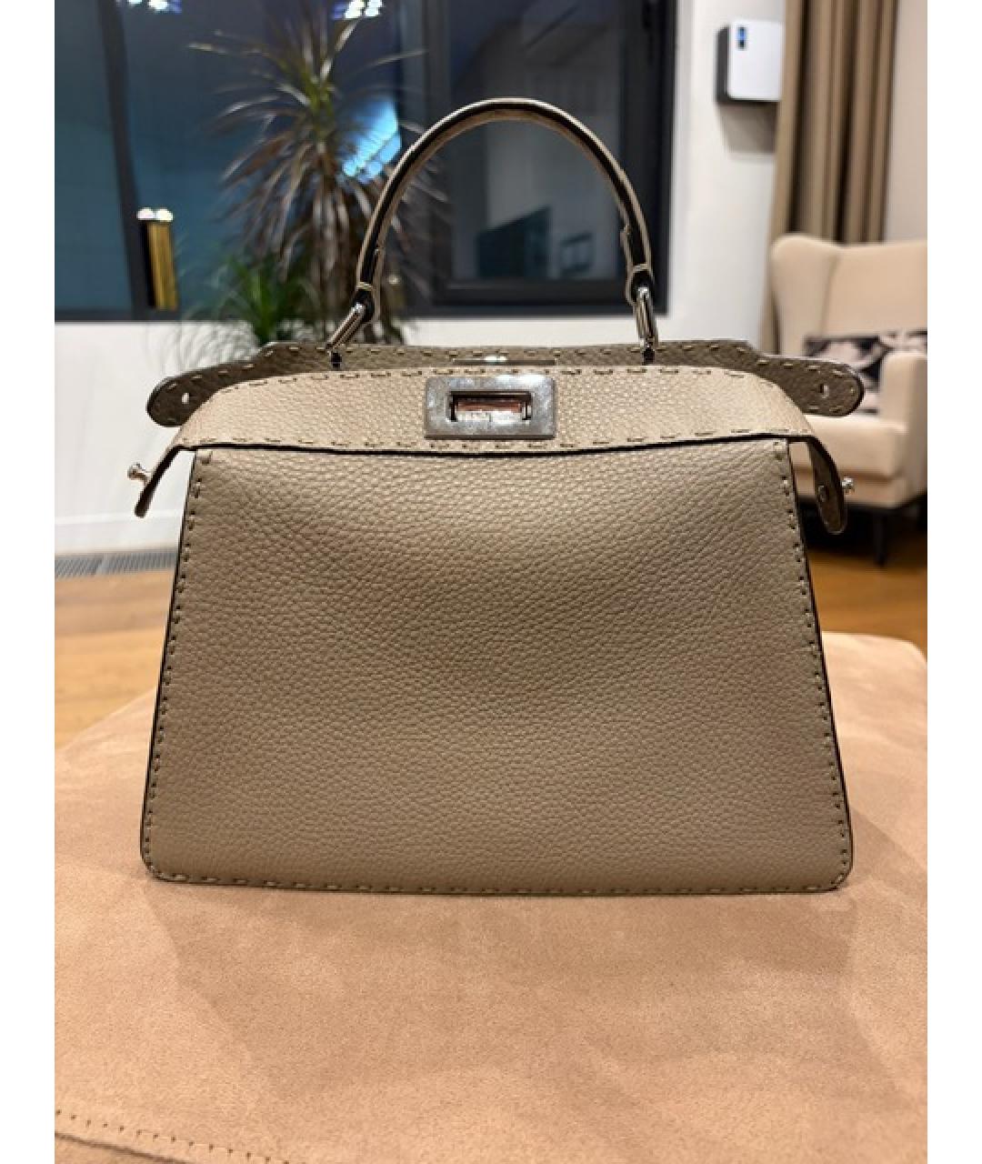 FENDI Бежевая кожаная сумка с короткими ручками, фото 6