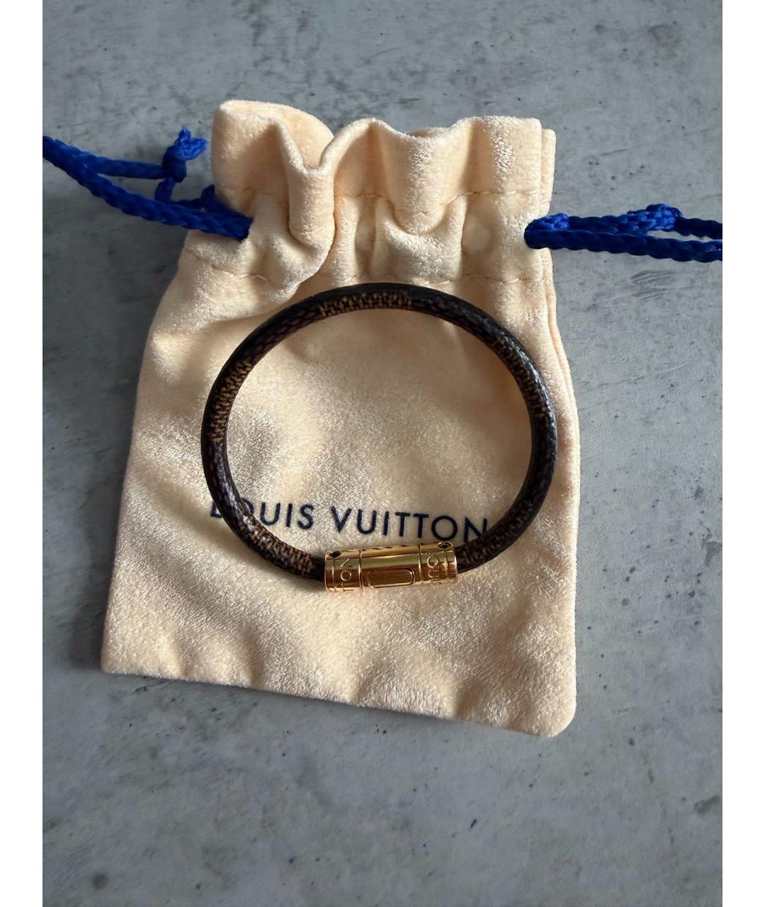 LOUIS VUITTON Коричневый латунный браслет, фото 3