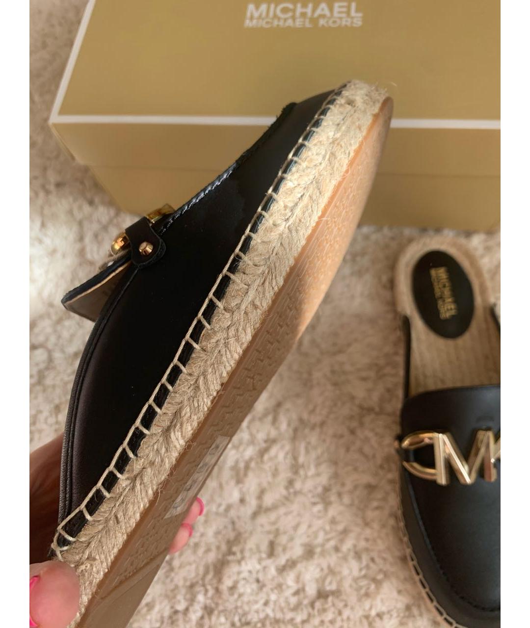 MICHAEL KORS Черные кожаные мюли, фото 7