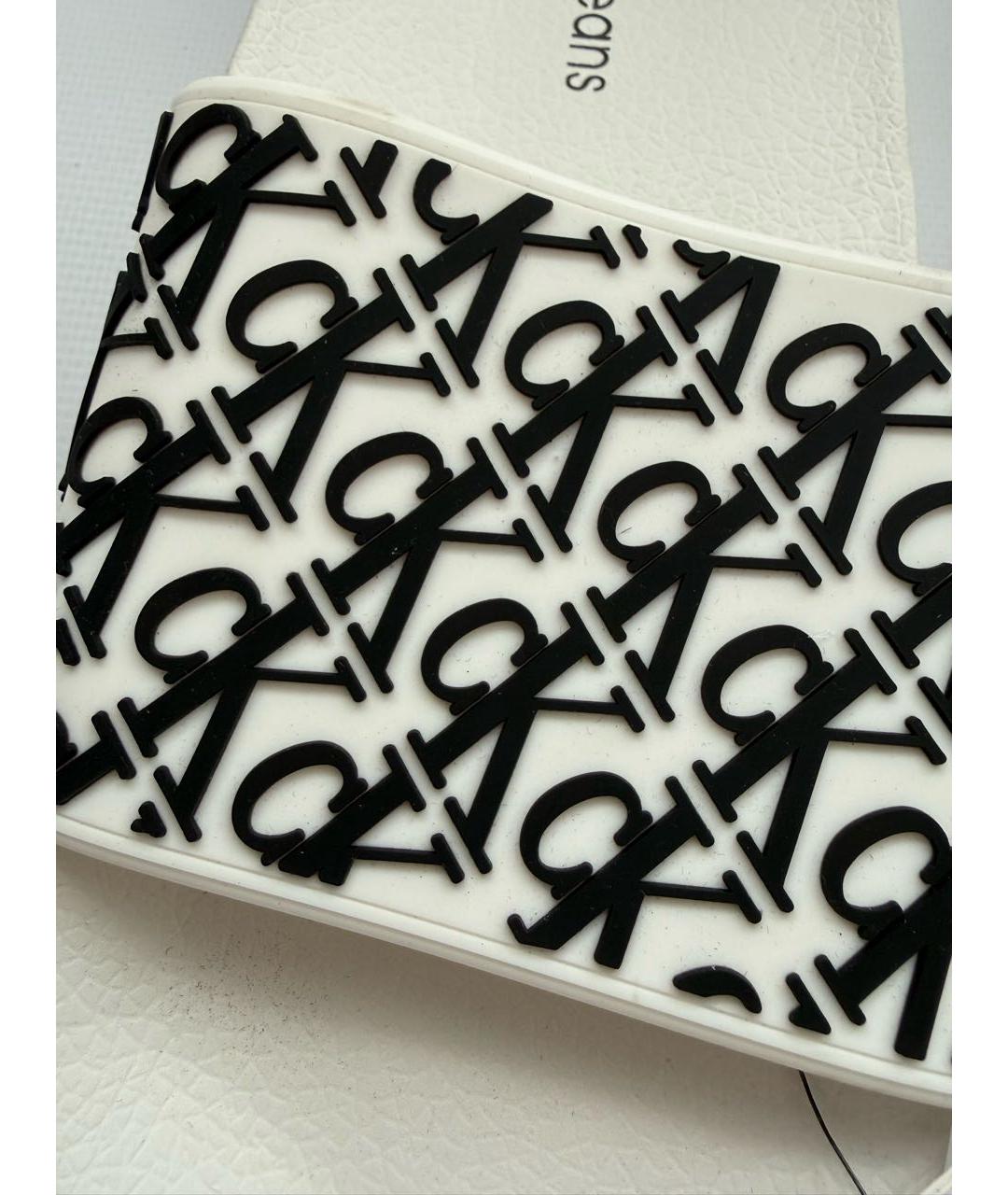 CALVIN KLEIN Белые резиновые шлепанцы, фото 3