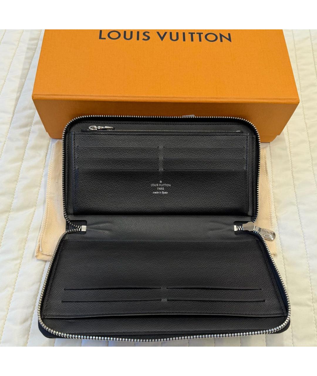 LOUIS VUITTON Антрацитовый кожаный кошелек, фото 4