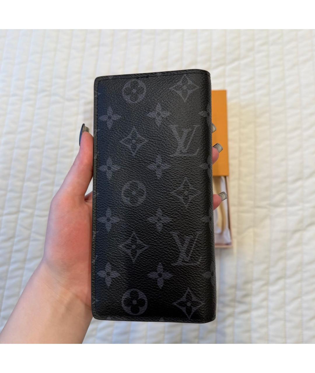 LOUIS VUITTON Антрацитовый кожаный кошелек, фото 3