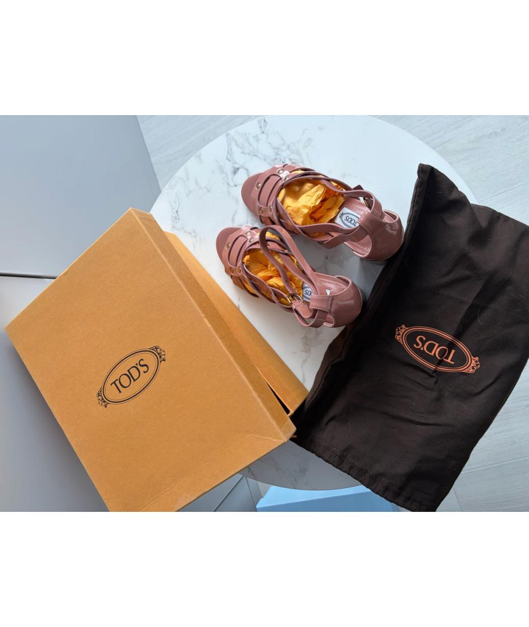 TOD'S Коричневые босоножки из лакированной кожи, фото 3