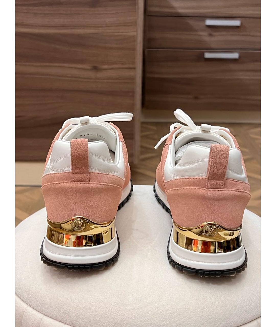 LOUIS VUITTON Розовые замшевые кроссовки, фото 4