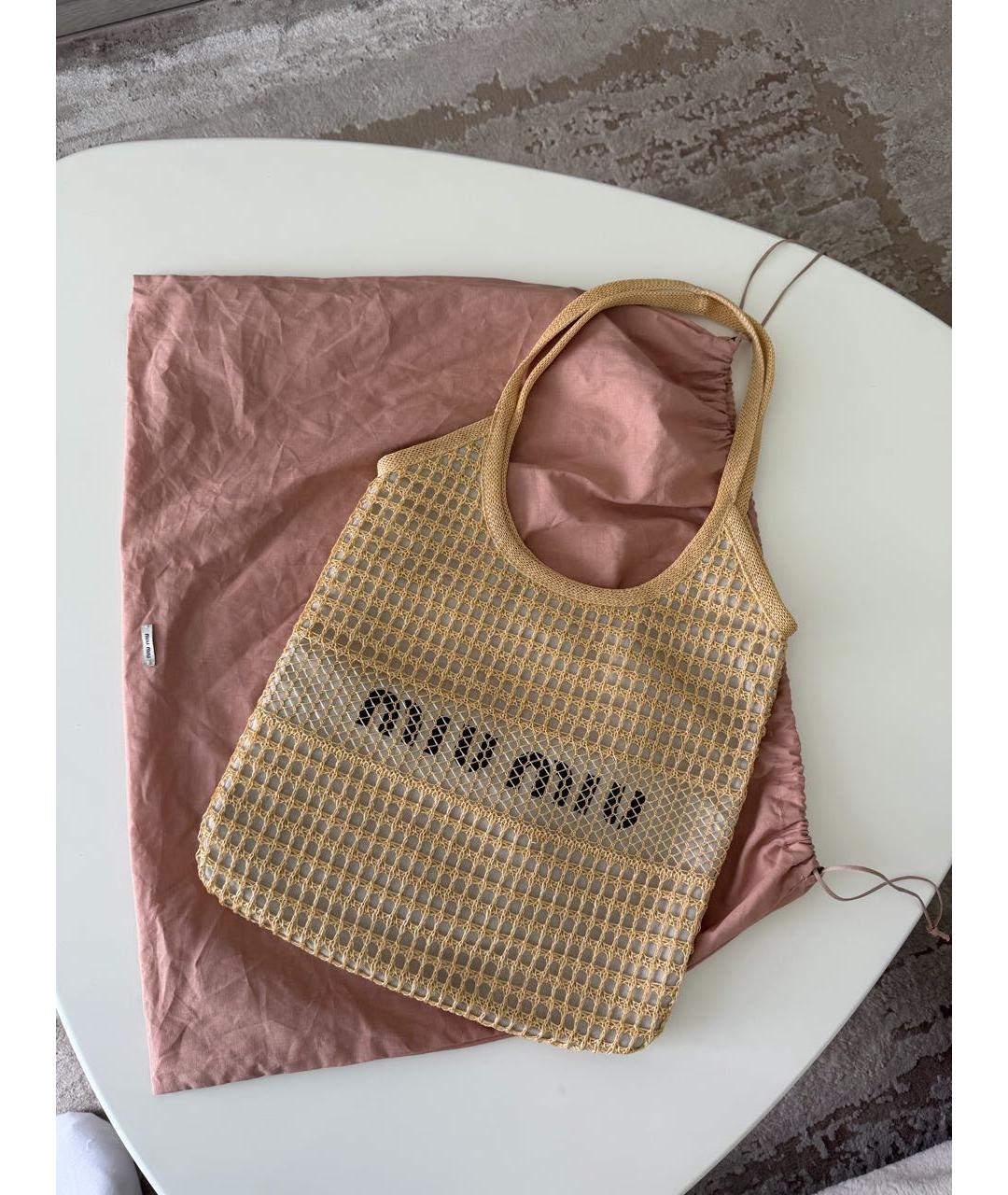 MIU MIU Бежевая пляжная сумка, фото 5