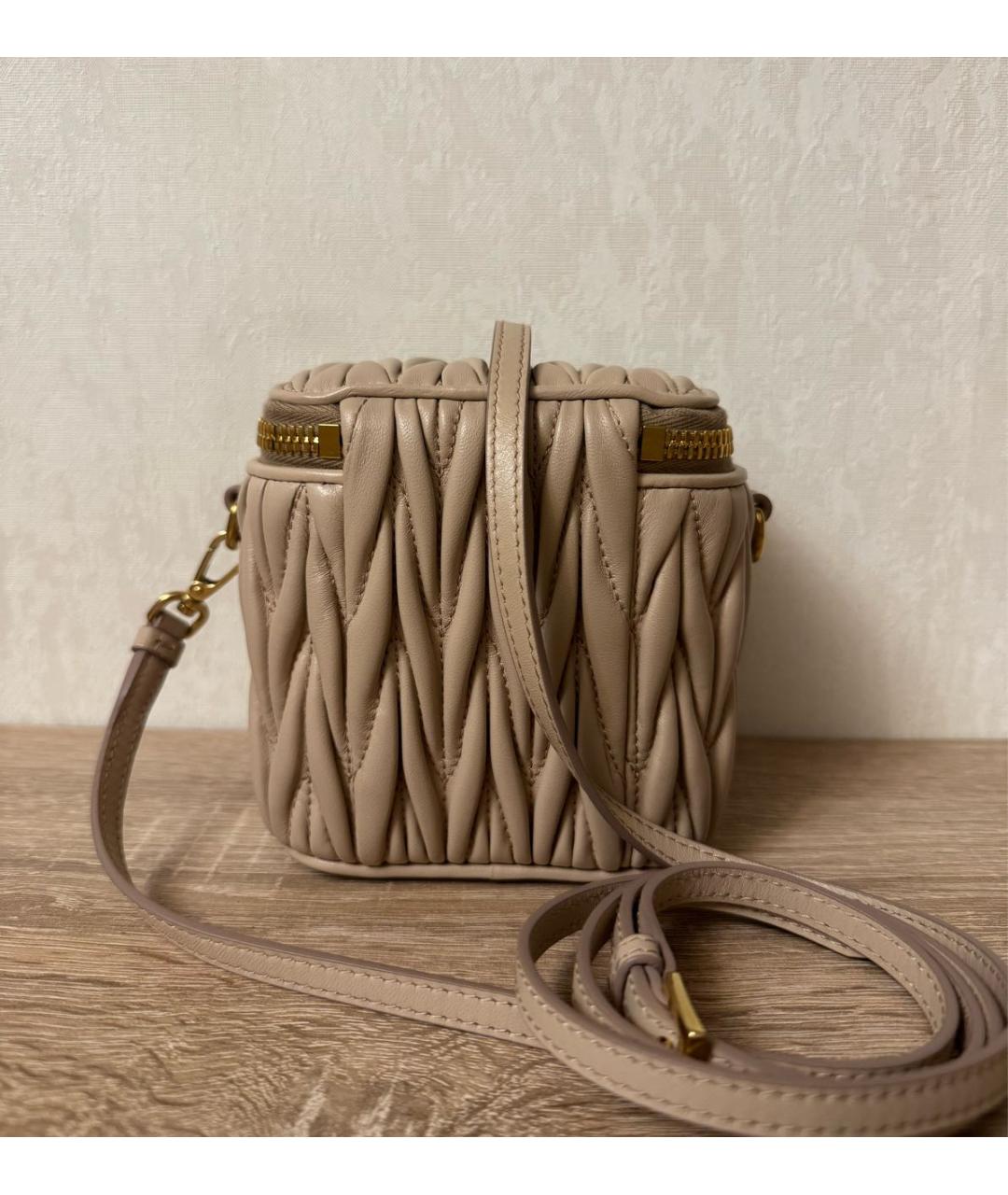 MIU MIU Коричневая кожаная сумка через плечо, фото 2