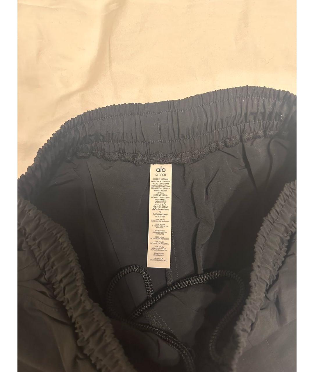 ALO YOGA Черные полиэстеровые спортивные брюки и шорты, фото 3