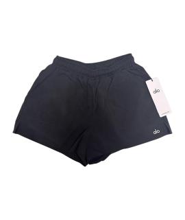 ALO YOGA Спортивные брюки и шорты