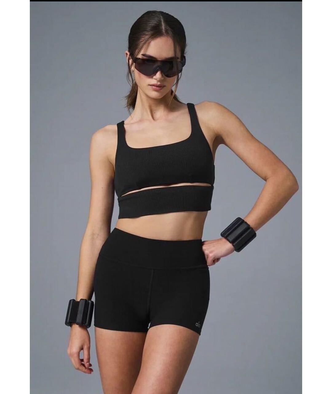 ALO YOGA Черные полиэстеровые спортивные брюки и шорты, фото 6