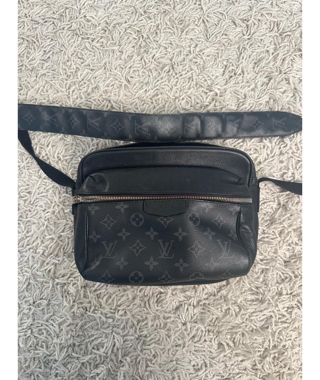 LOUIS VUITTON Черная кожаная сумка на плечо, фото 6