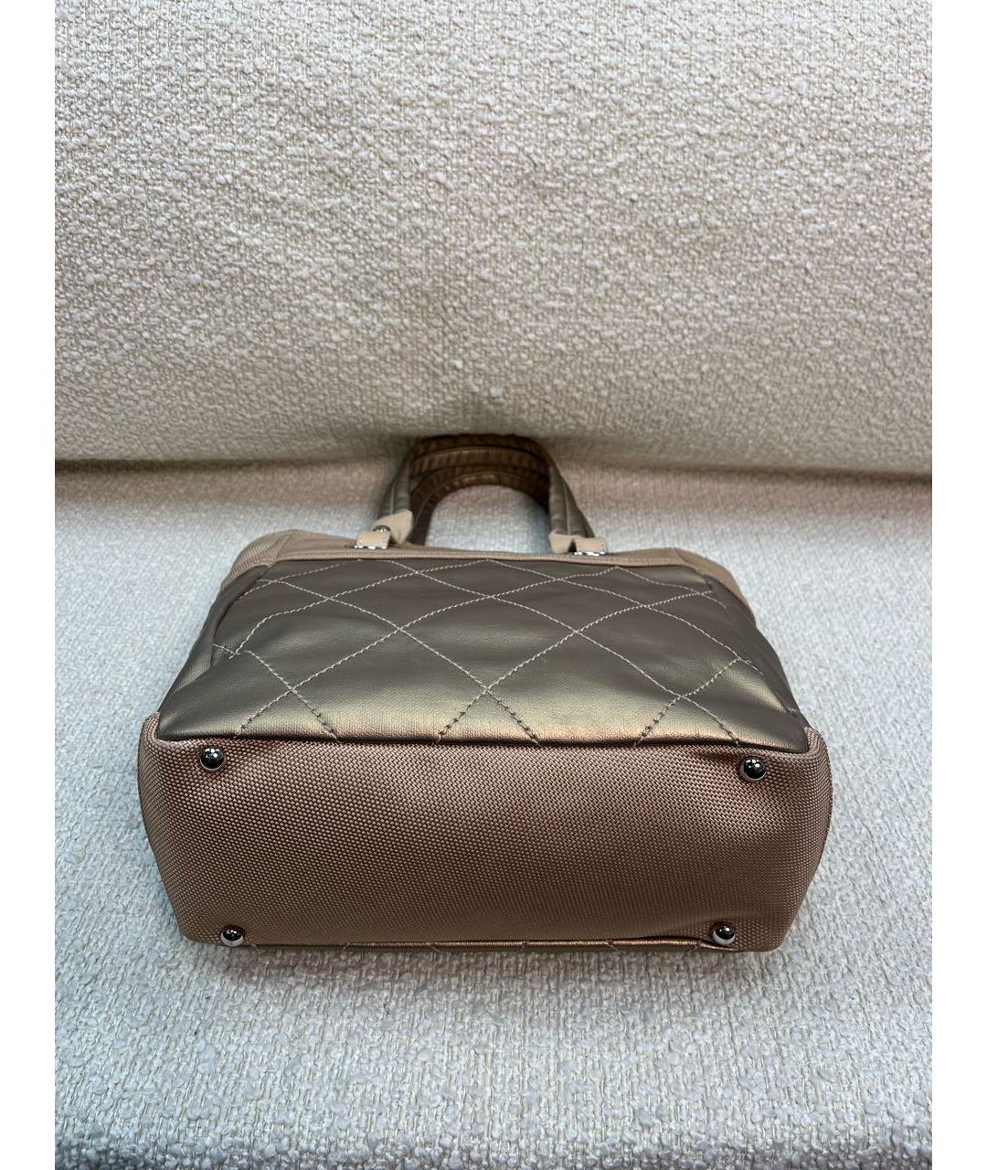 CHANEL Бежевая тканевая сумка с короткими ручками, фото 7