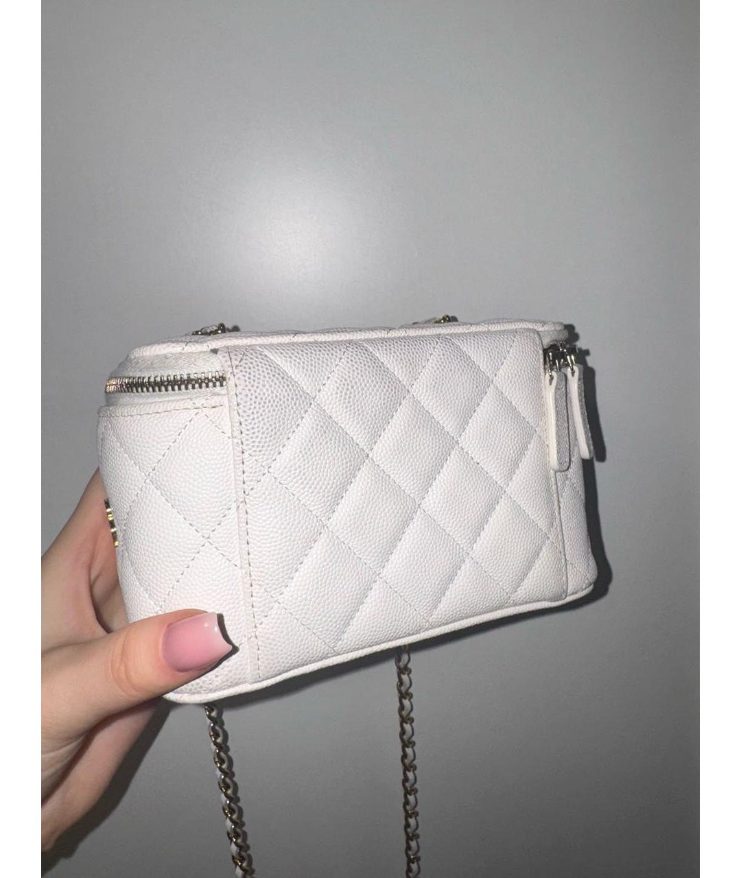 CHANEL Белая кожаная сумка через плечо, фото 3