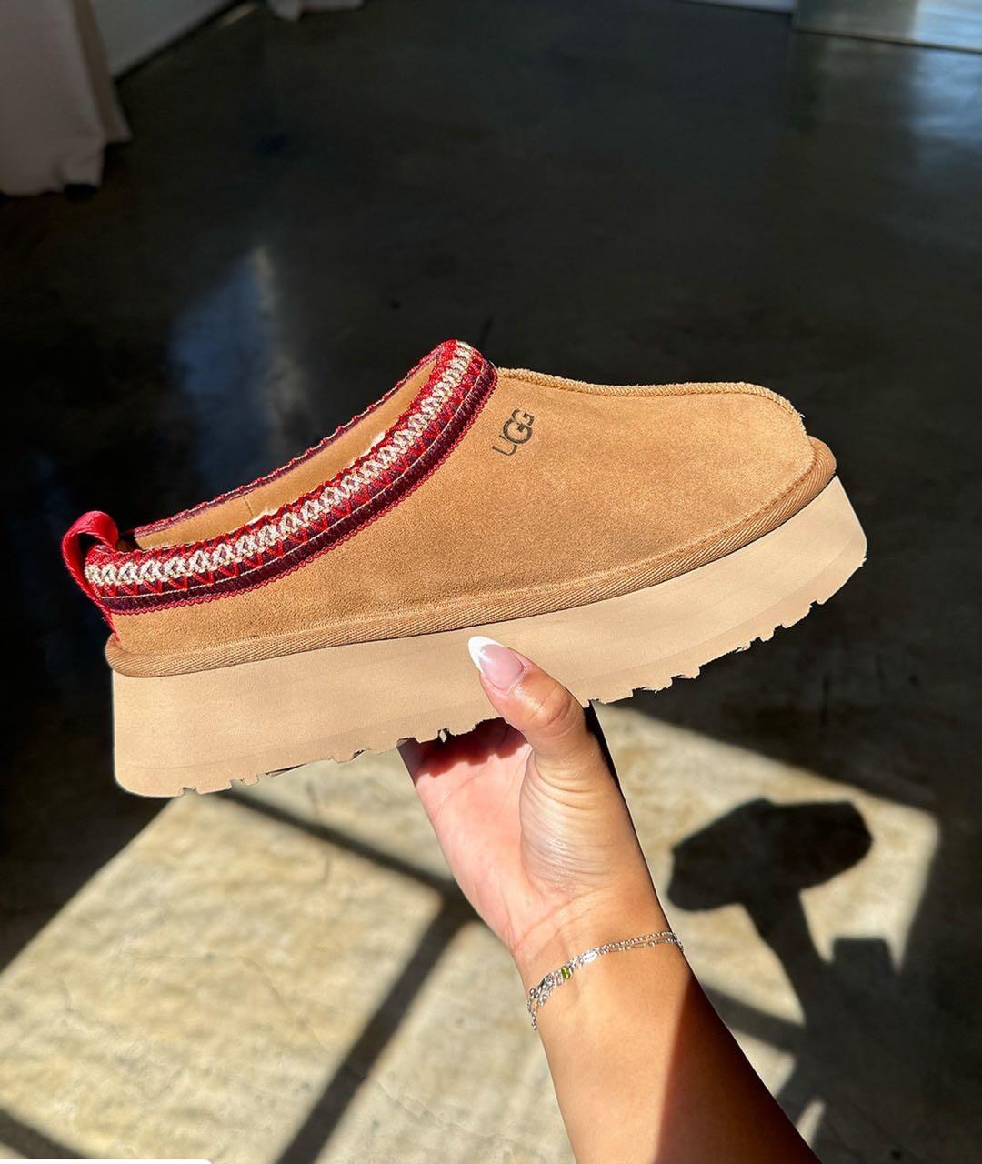 UGG AUSTRALIA Замшевые мюли, фото 2