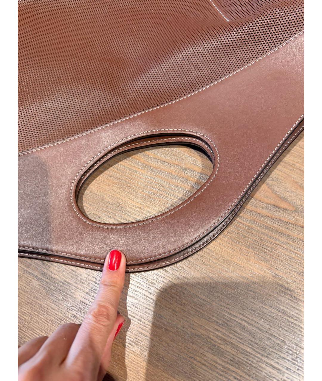 BURBERRY Коричневая кожаная сумка с короткими ручками, фото 4