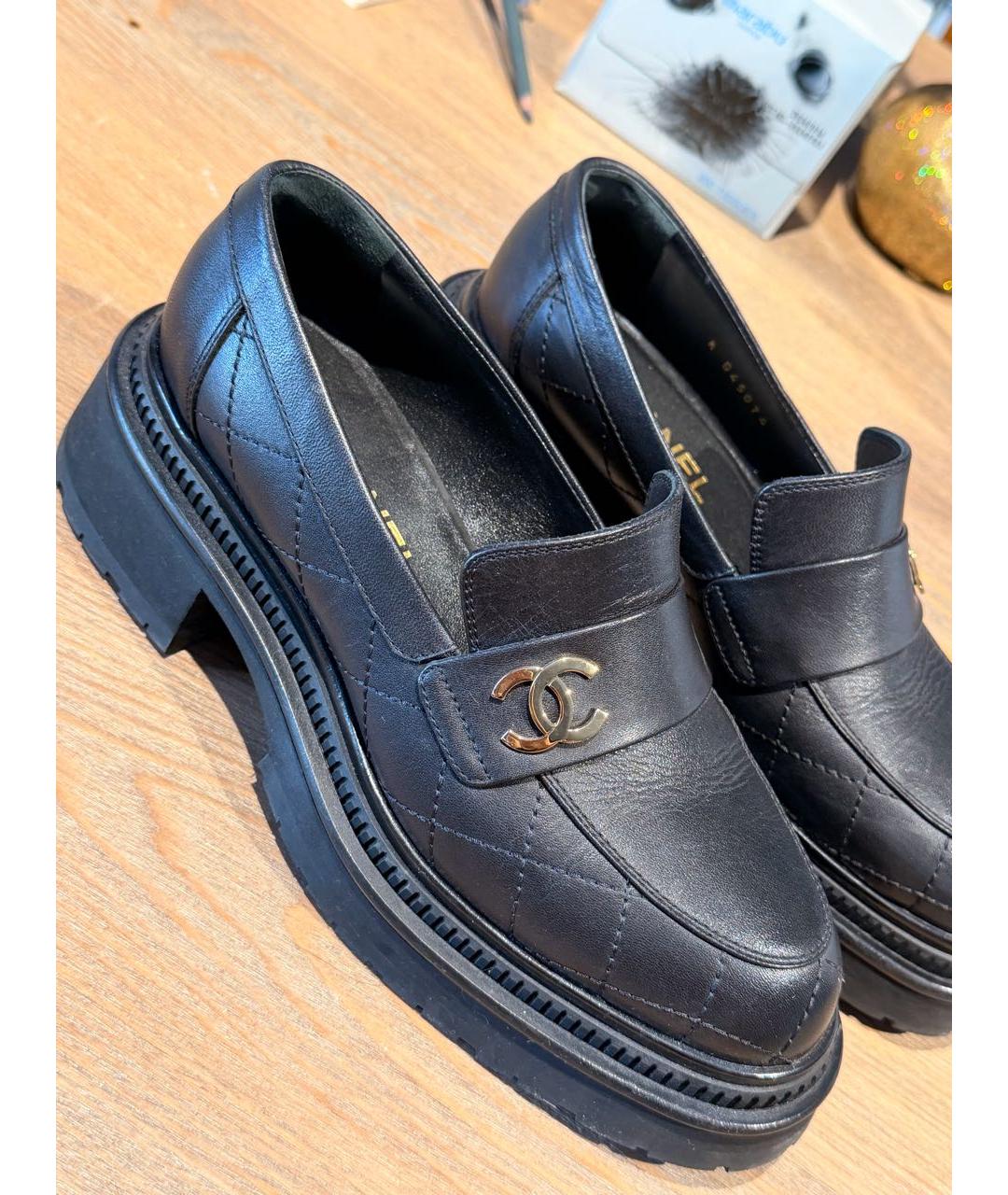 CHANEL Черные кожаные лоферы, фото 3