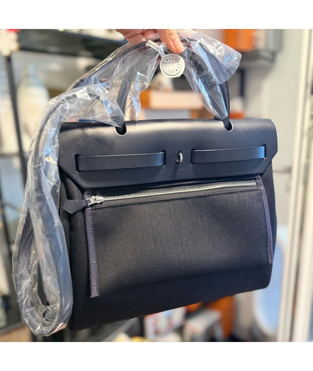 HERMES Черная сумка с короткими ручками, фото 5