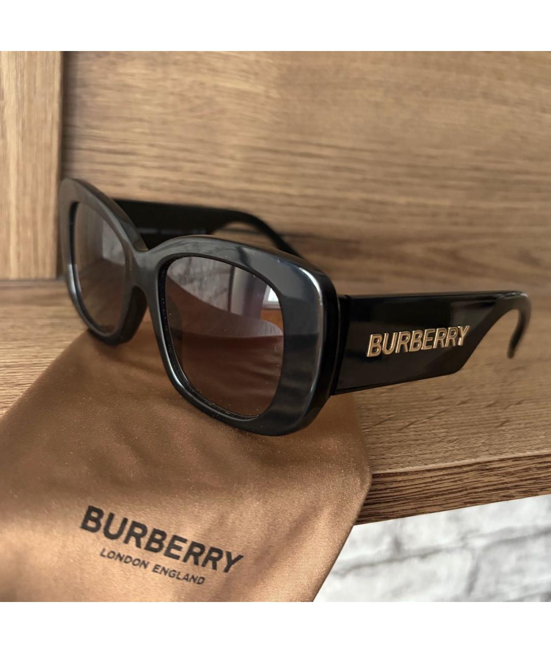 BURBERRY Черные пластиковые солнцезащитные очки, фото 8