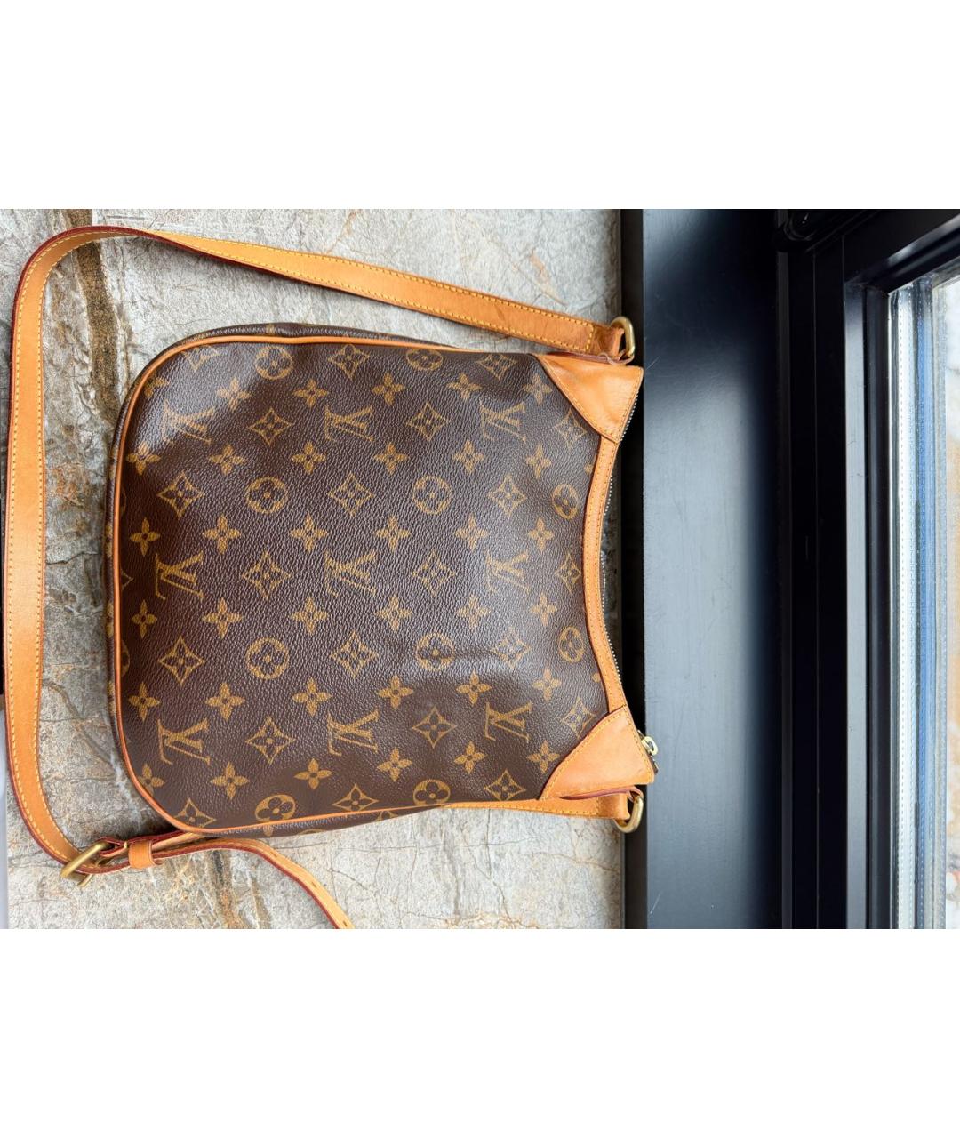 LOUIS VUITTON Коричневая кожаная сумка через плечо, фото 3