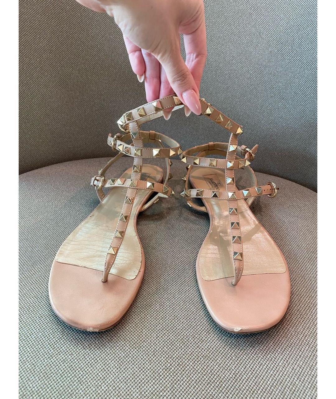 VALENTINO Бежевые кожаные сандалии, фото 2