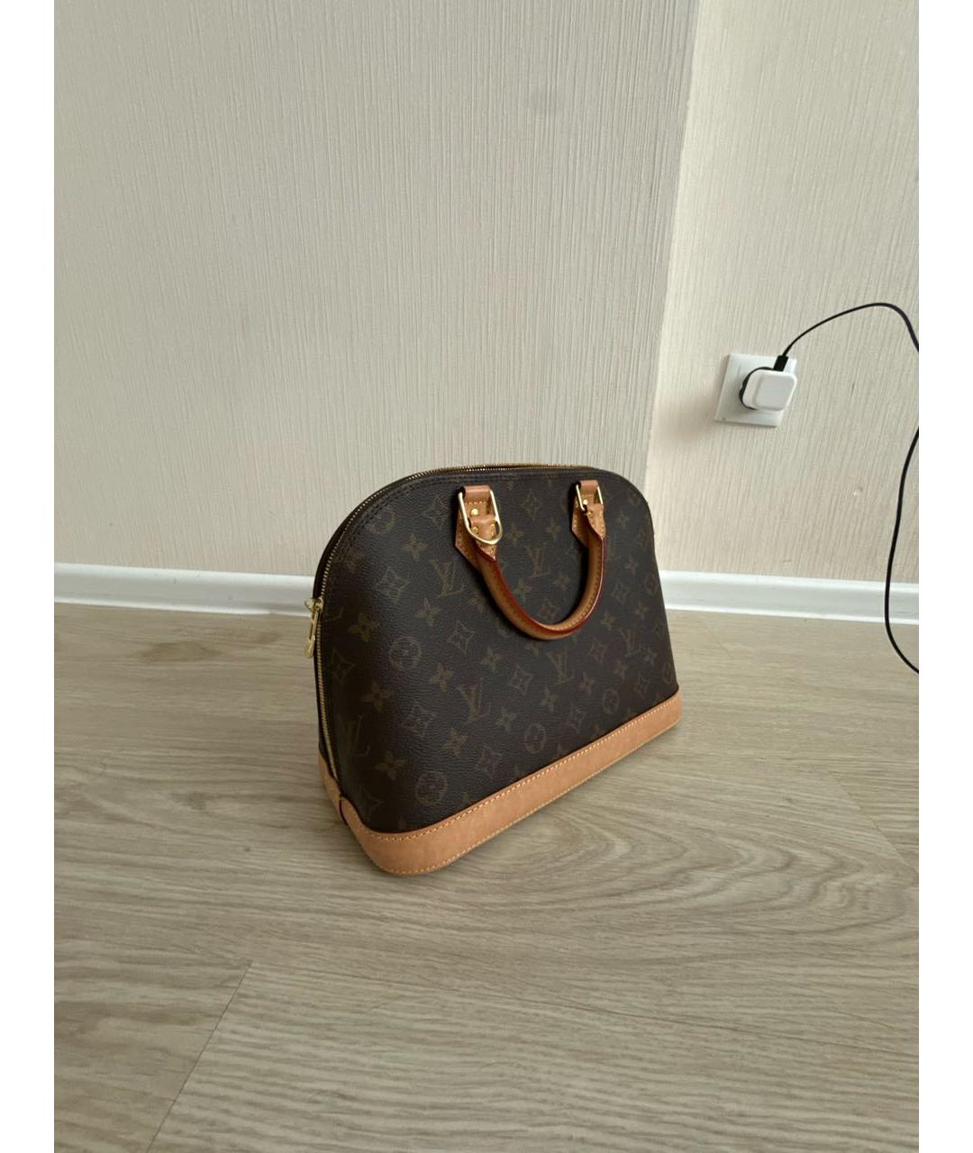 LOUIS VUITTON Коричневая кожаная сумка с короткими ручками, фото 2