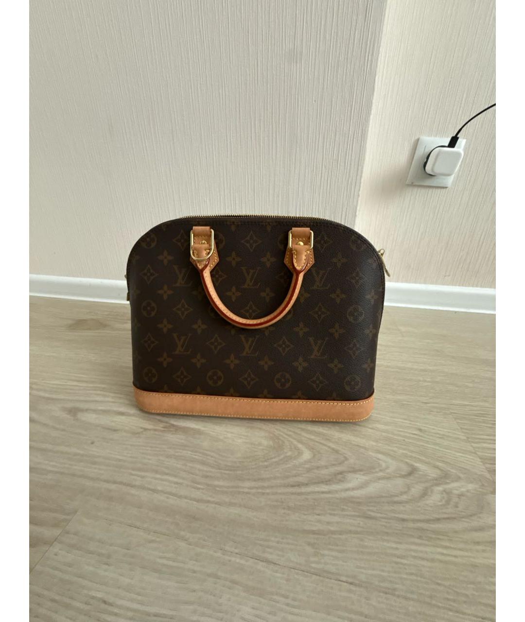 LOUIS VUITTON Коричневая кожаная сумка с короткими ручками, фото 5