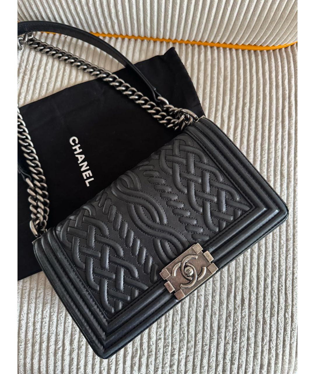 CHANEL Черная кожаная сумка через плечо, фото 2