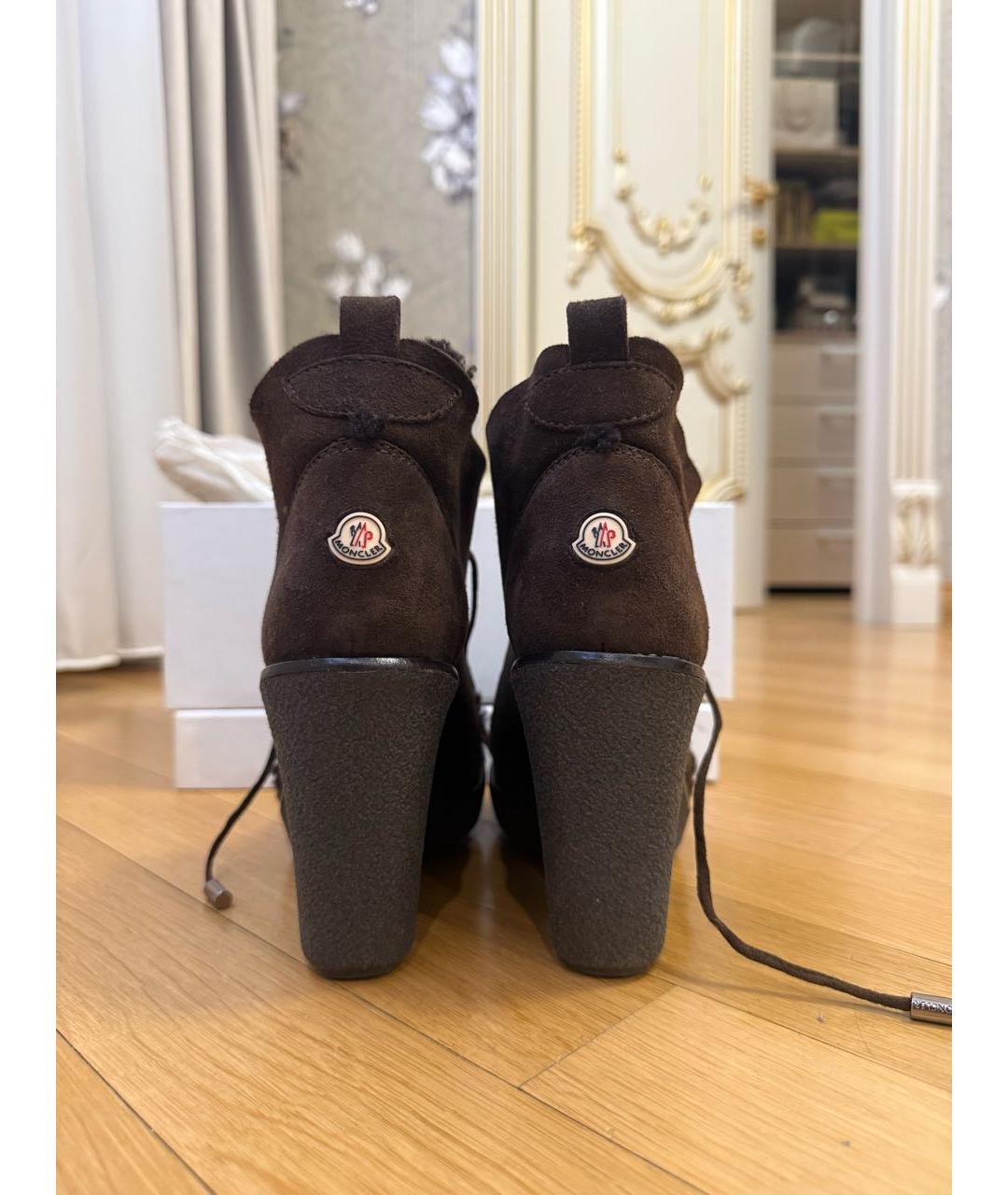 MONCLER Коричневые замшевые ботинки, фото 4