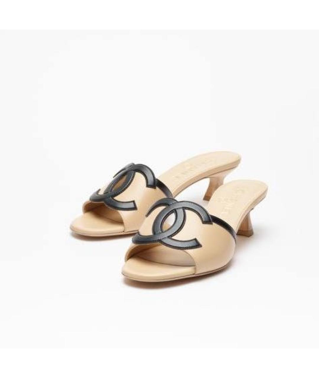 CHANEL Бежевые кожаные сандалии, фото 2