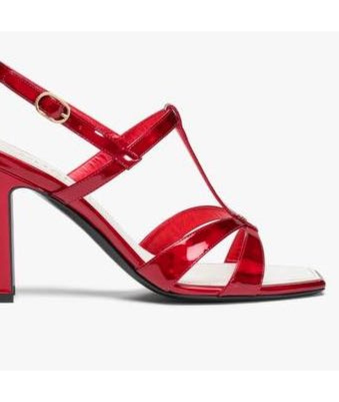 CHANEL Красные кожаные босоножки, фото 2