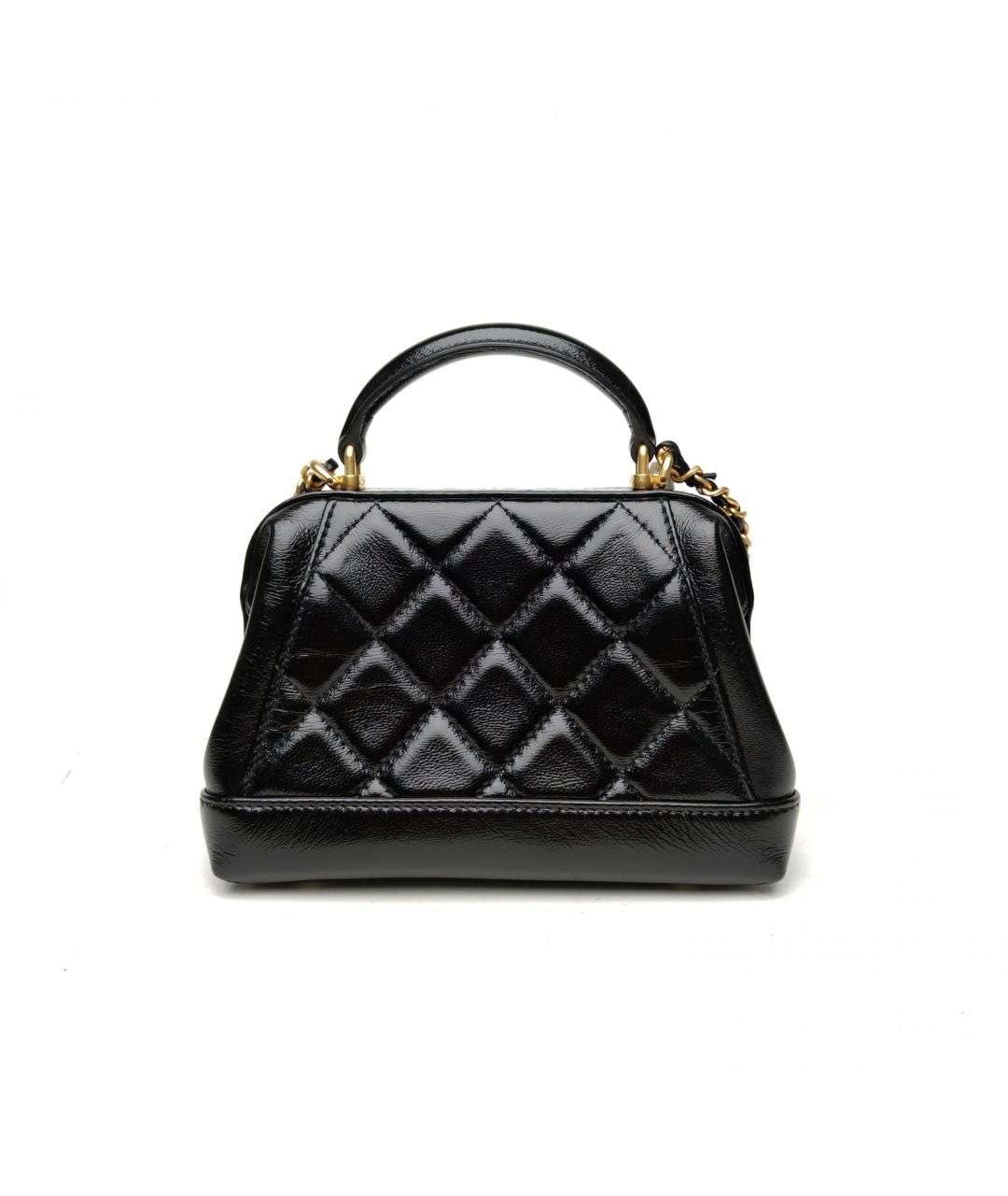 CHANEL Черная сумка с короткими ручками из лакированной кожи, фото 4
