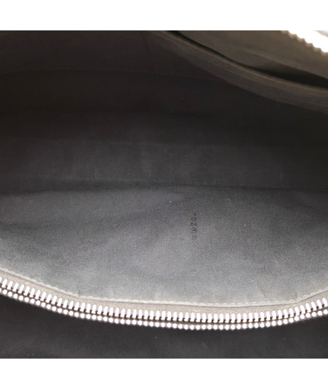 FENDI Бежевая кожаная сумка с короткими ручками, фото 7