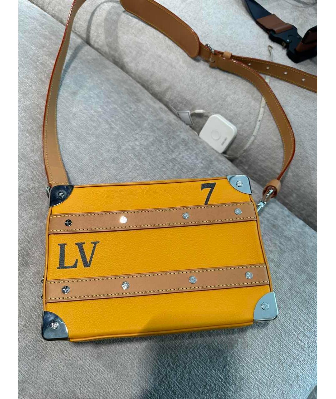 LOUIS VUITTON Желтая кожаная сумка через плечо, фото 8