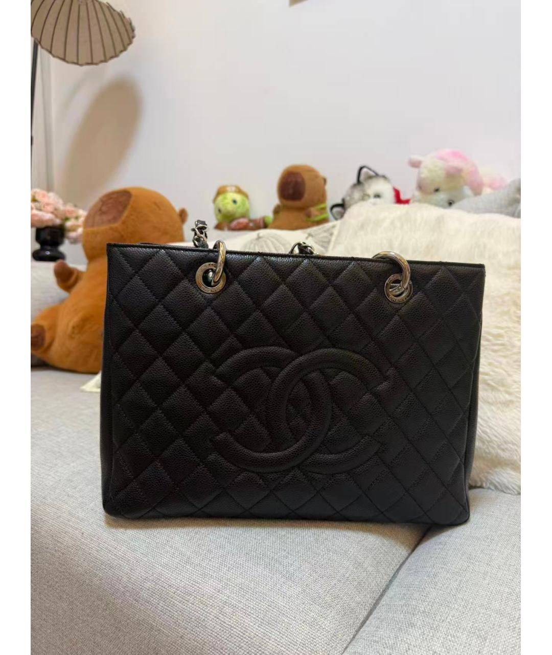 CHANEL Черная кожаная сумка тоут, фото 9