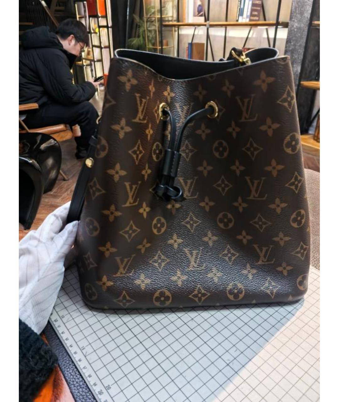 LOUIS VUITTON Коричневая сумка через плечо, фото 8