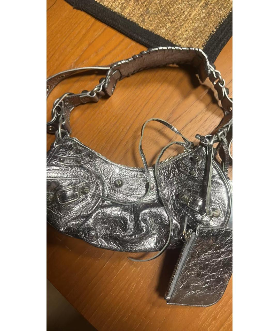 BALENCIAGA Серебряная кожаная сумка через плечо, фото 8