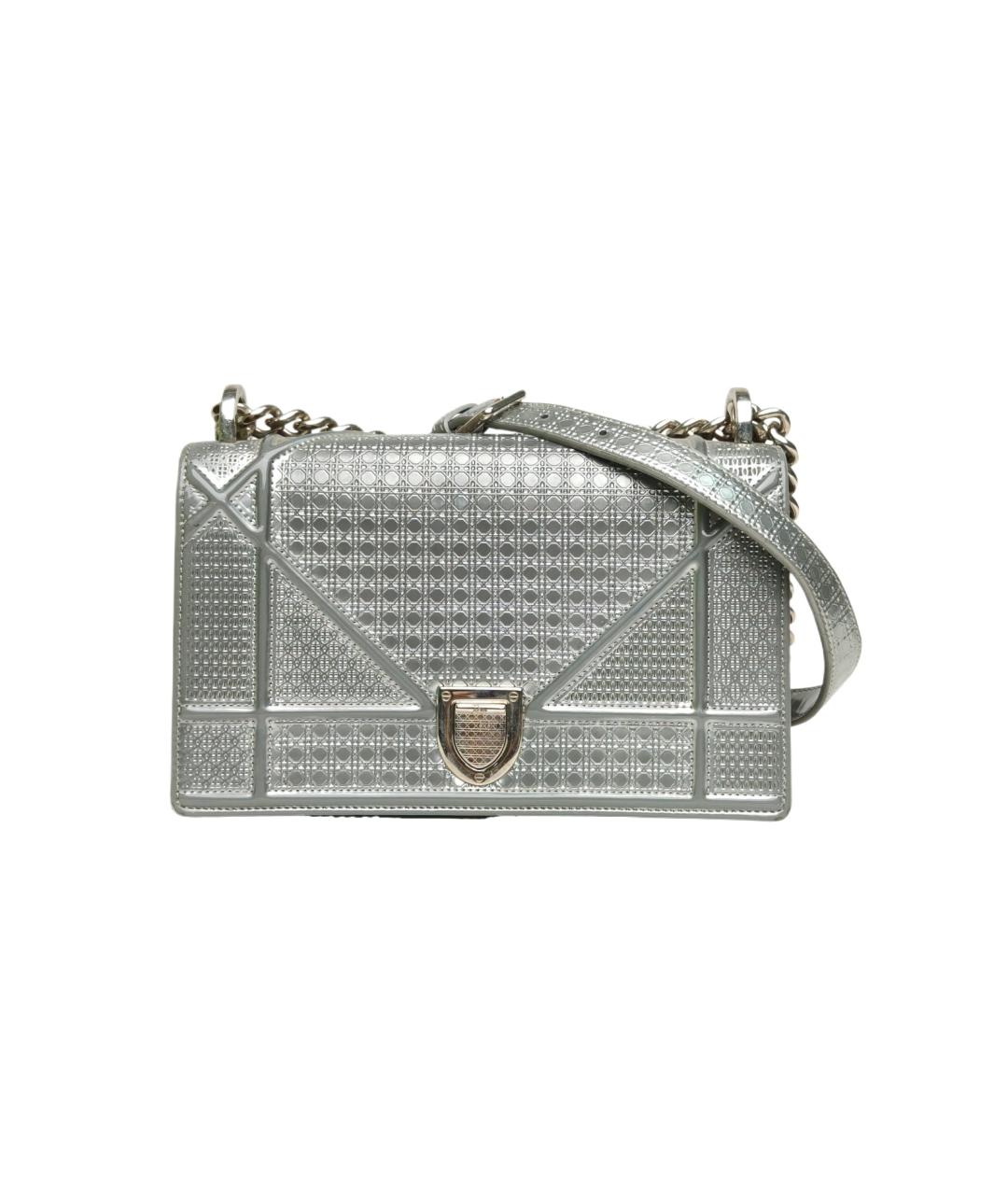 CHRISTIAN DIOR Серебряная сумка через плечо из лакированной кожи, фото 9