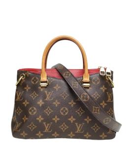 LOUIS VUITTON Сумка через плечо