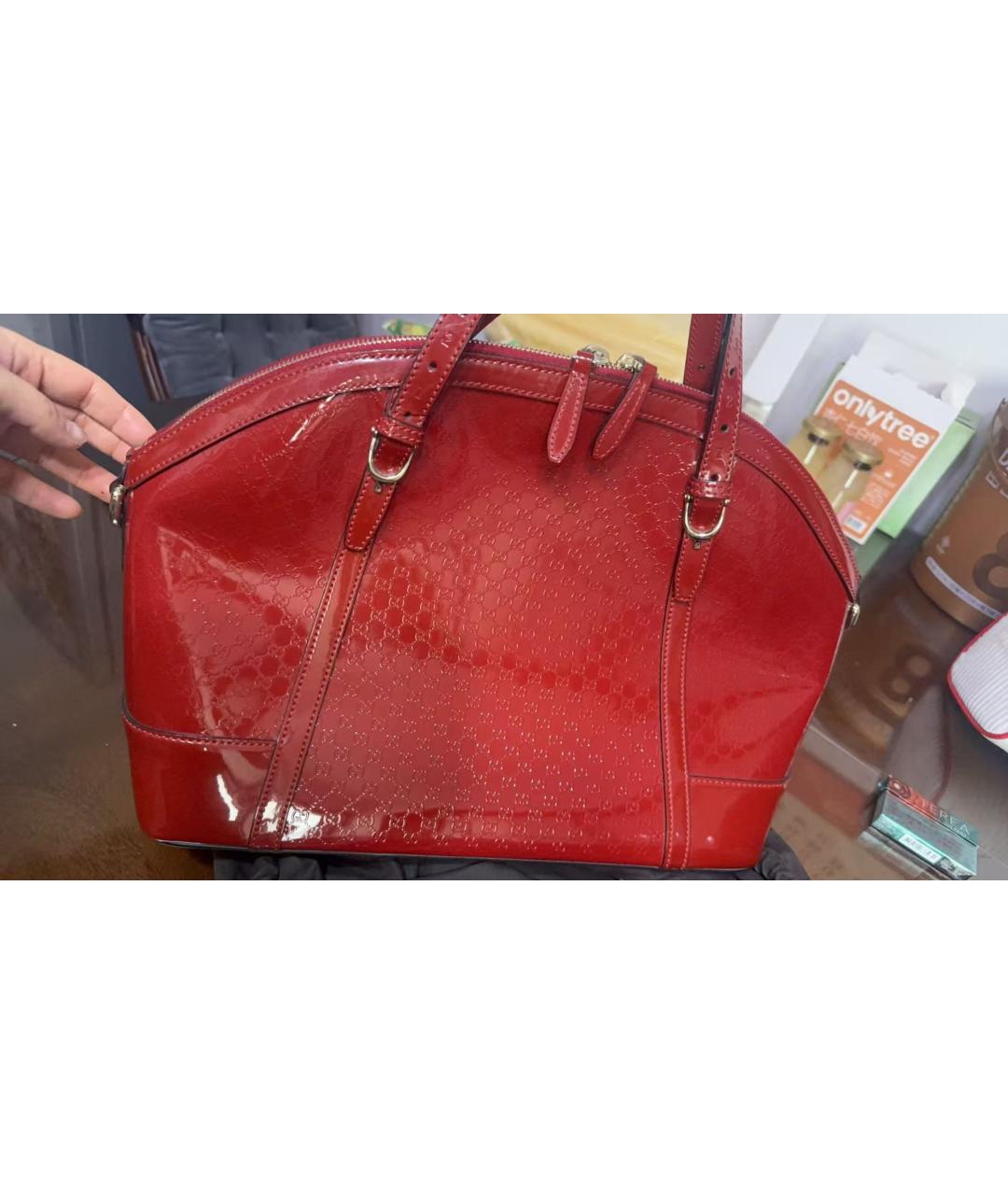 GUCCI Красная сумка с короткими ручками из лакированной кожи, фото 8