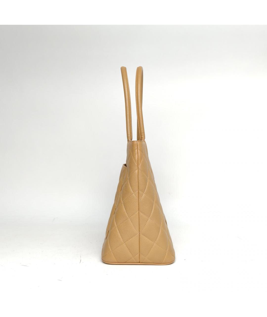 CHANEL Бежевая кожаная сумка тоут, фото 5