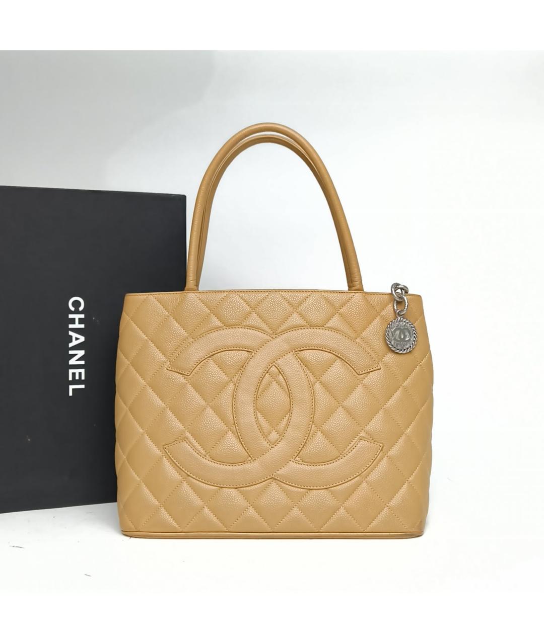 CHANEL Бежевая кожаная сумка тоут, фото 9