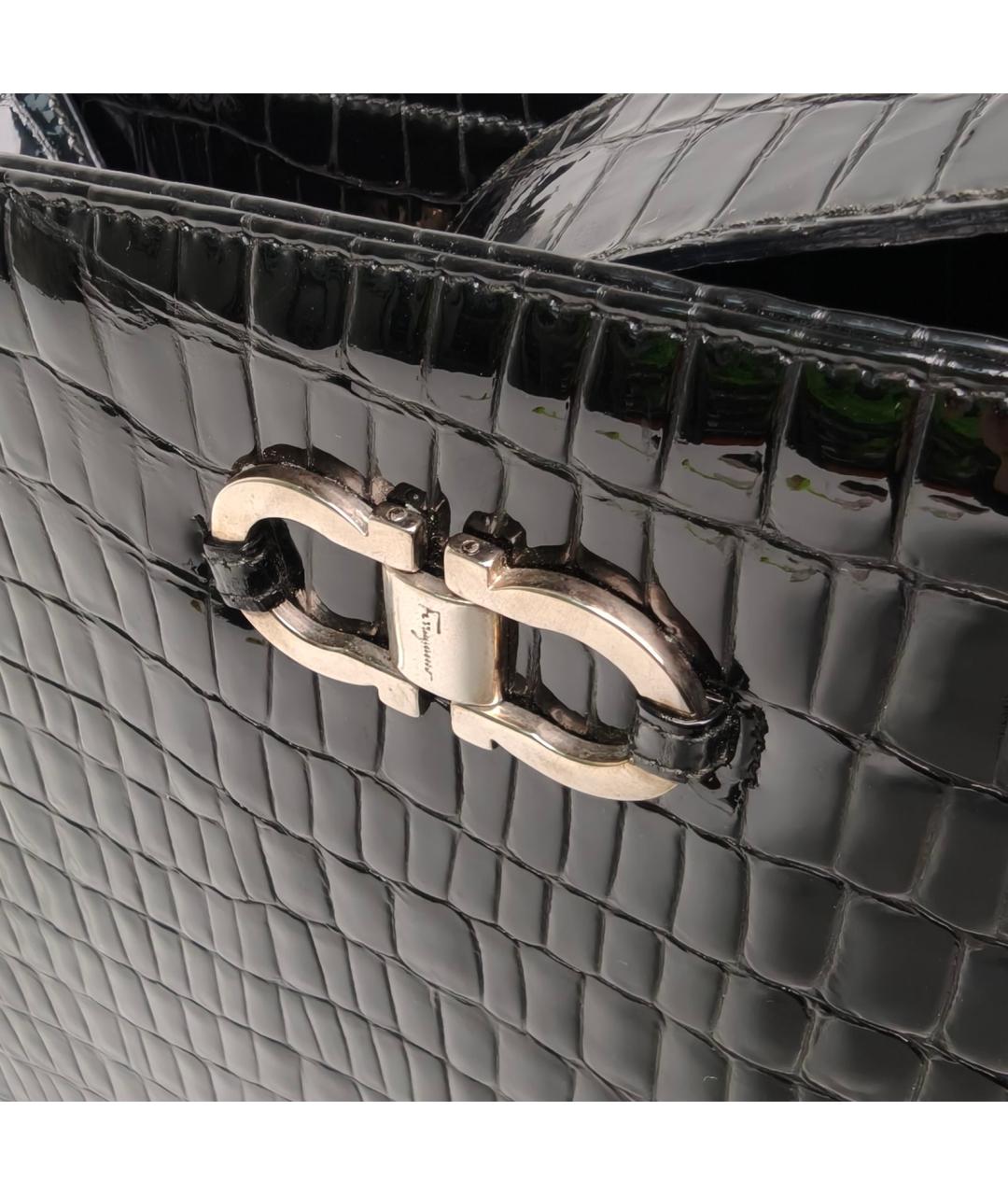 FERRAGAMO Черная кожаная сумка через плечо, фото 8