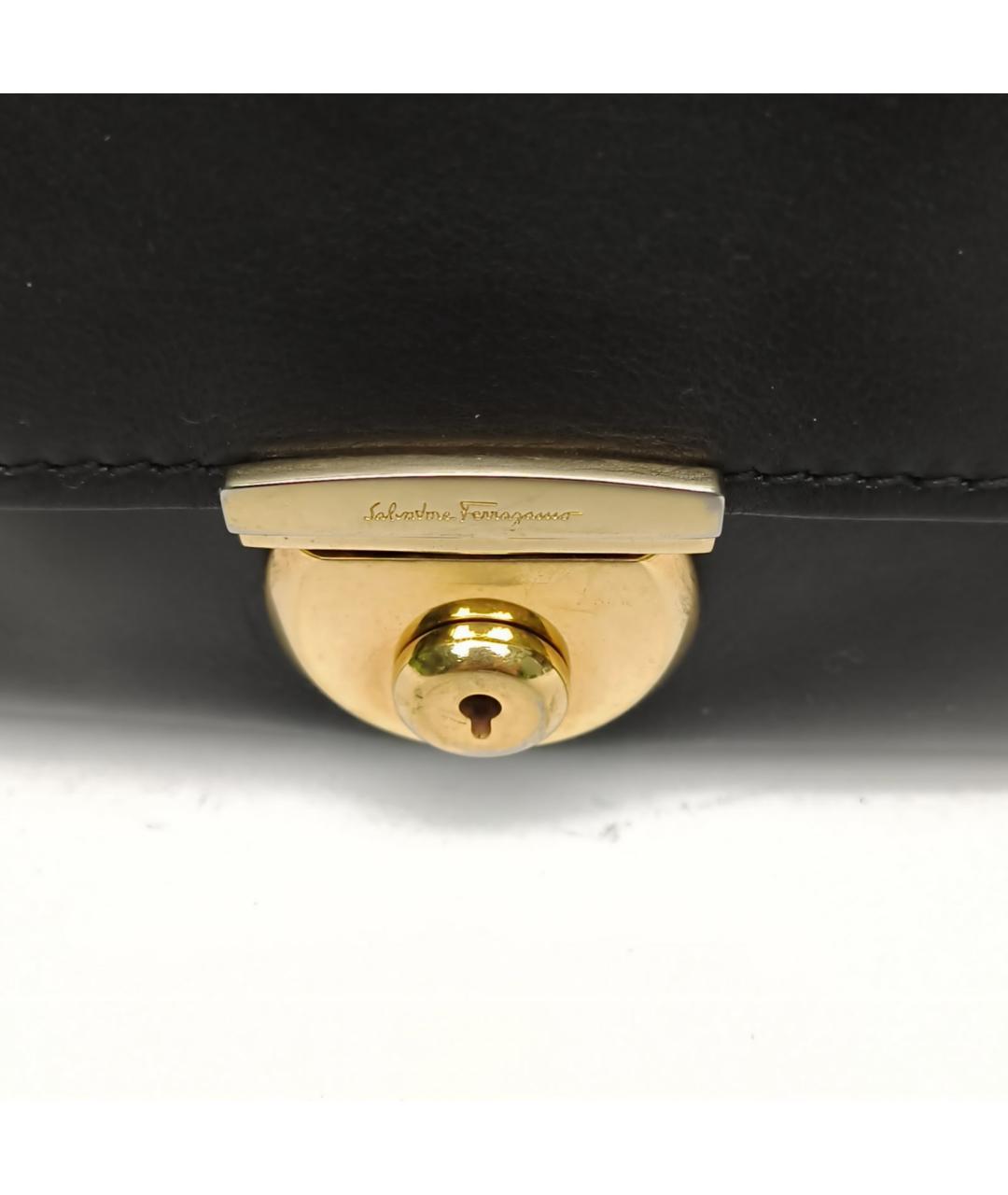 FERRAGAMO Черная кожаная сумка с короткими ручками, фото 7