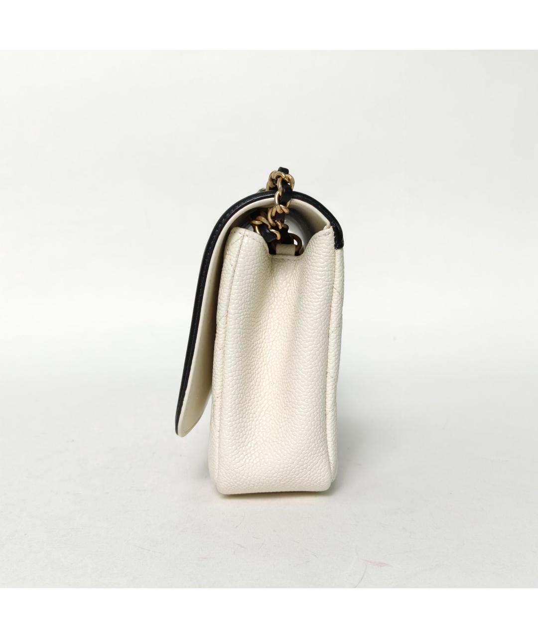 CHANEL Белая кожаная сумка через плечо, фото 3
