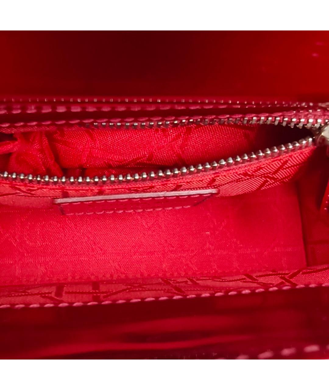 CHRISTIAN DIOR Красная сумка с короткими ручками из лакированной кожи, фото 8