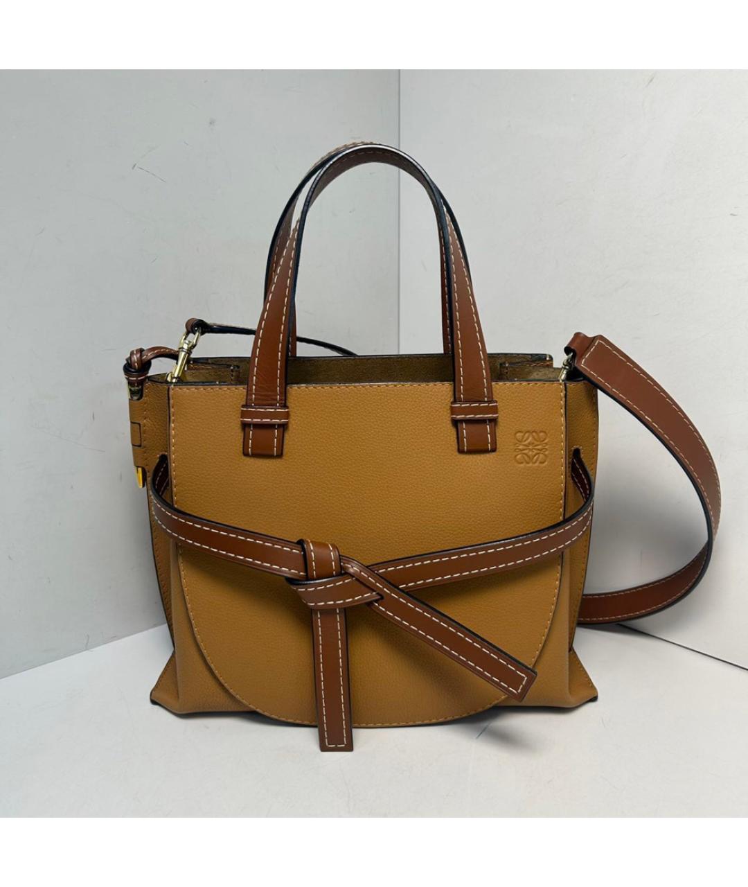 LOEWE Коричневая кожаная сумка с короткими ручками, фото 8