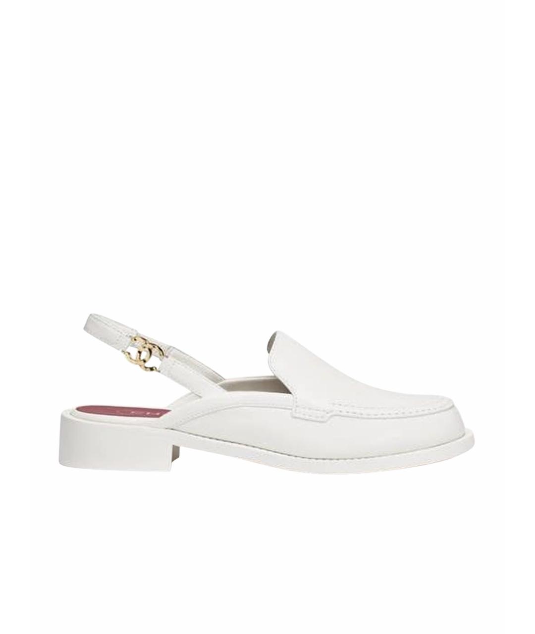 CHANEL Белые кожаные лоферы, фото 1