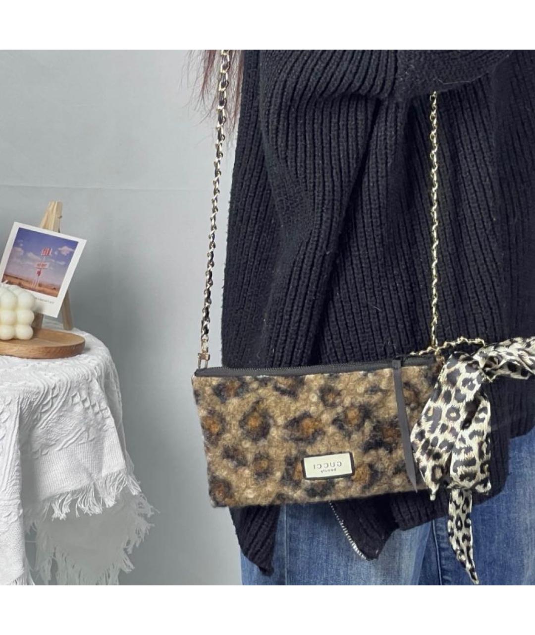 GUCCI BEAUTY Коричневая меховая косметичка, фото 6