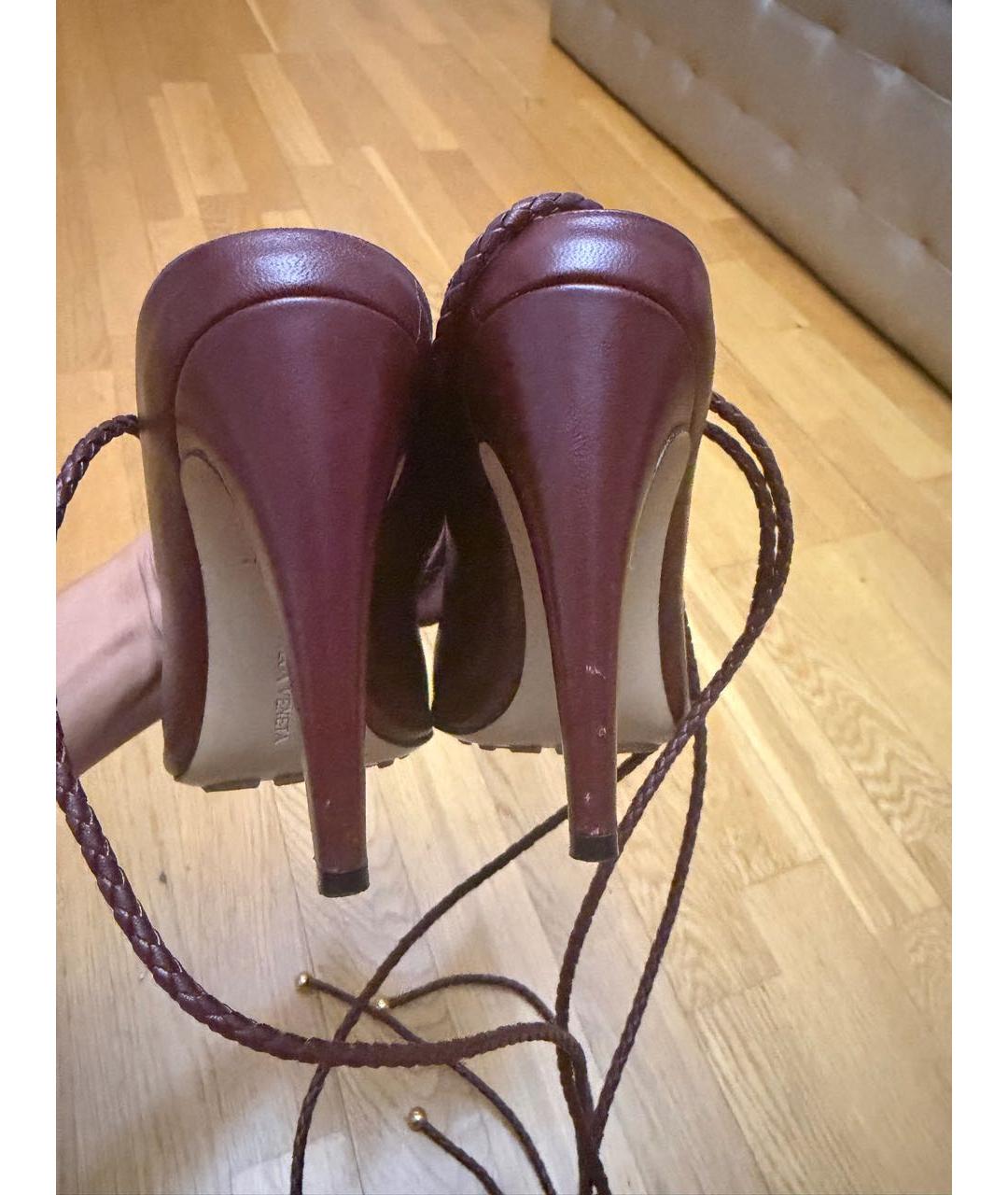 BOTTEGA VENETA Бордовые кожаные туфли, фото 4