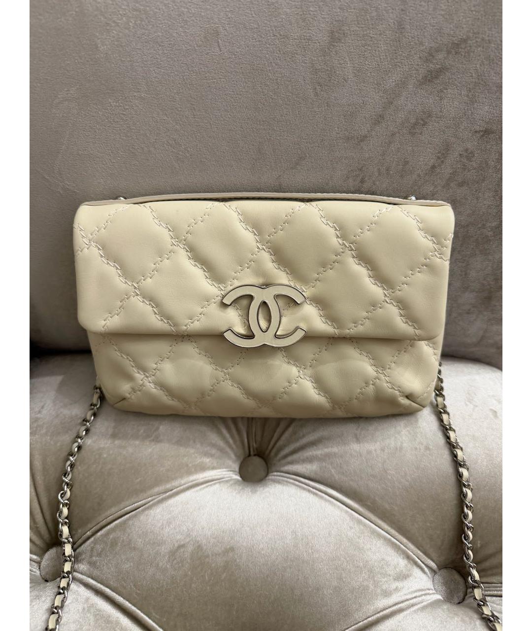 CHANEL Бежевая кожаная сумка через плечо, фото 9