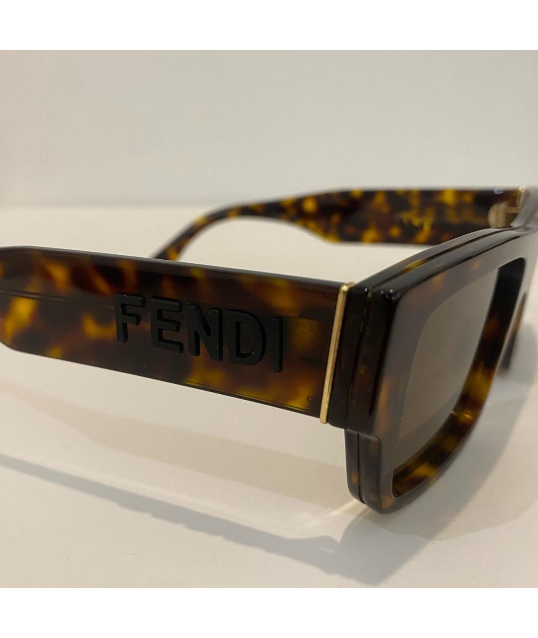 FENDI Коричневые пластиковые солнцезащитные очки, фото 3